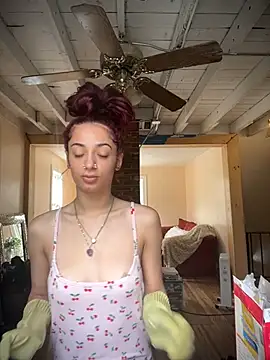 heluvsbabii online show from April 3, 2026, 6:25 pm