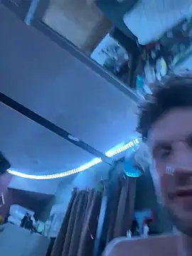 Snapshot of mileslongdeep chatting on February 26, 2026, 11:43 am mileslongdeep online show from February 26, 2026, 11:43 am