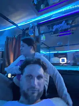 Snapshot of mileslongdeep chatting on February 16, 2026, 6:06 pm mileslongdeep online show from February 16, 2026, 6:06 pm