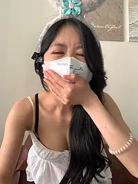 ShouSushi online show from April 14, 2026, 7:13 am