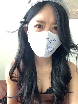 ShouSushi online show from April 4, 2026, 7:04 am