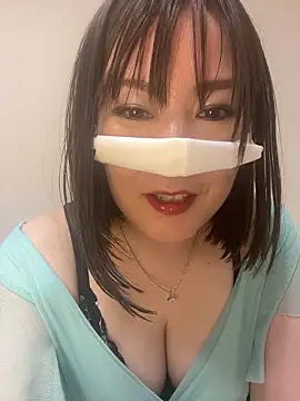 Mitsuco surflady online show from April 10, 2026, 4:47 pm