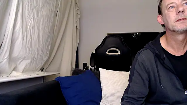 Sexy Ass Mike online show from February 15, 2026, 12:33 am