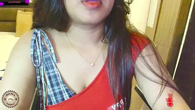 Yara-143 online show from July 15, 2026, 4:47 pm