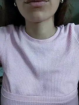 Snapshot of sukinira chatting on February 6, 2026, 4:41 am sukinira online show from February 6, 2026, 4:41 am