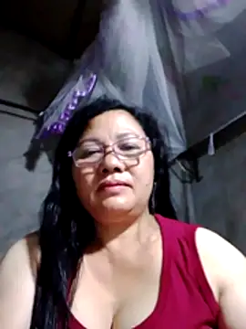 Snapshot of Cold-girlr12 chatting on May 4, 2026, 3:15 pm Cold-girlr12 online show from May 4, 2026, 3:15 pm