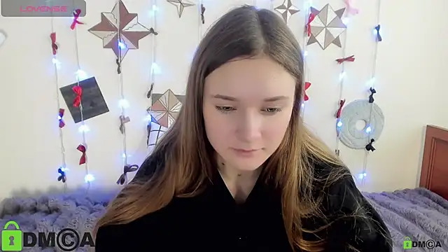 Snapshot of Elina_X chatting on June 23, 2026, 1:53 pm Elina X online show from June 23, 2026, 1:53 pm