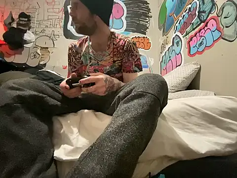 gothboiplzty online show from March 3, 2026, 8:54 am