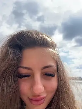 AnnastasiaJune online show from April 10, 2026, 11:39 am