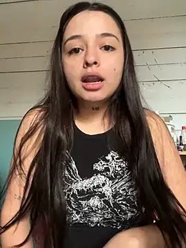 vainillasuave online show from March 27, 2026, 12:50 pm