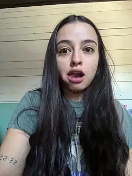 vainillasuave online show from March 26, 2026, 2:15 pm