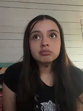 vainillasuave online show from April 9, 2026, 3:18 pm