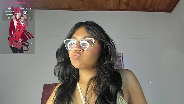 Snapshot of luna_velveth chatting on March 7, 2026, 2:40 am luna velveth online show from March 7, 2026, 2:40 am