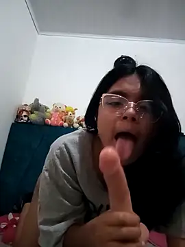 Snapshot of luna_velveth chatting on March 12, 2026, 5:28 pm luna velveth online show from March 12, 2026, 5:28 pm