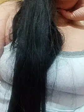 Snapshot of Souzy_Cat chatting on March 3, 2026, 10:50 pm Souzy Cat online show from March 3, 2026, 10:50 pm