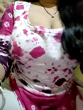 PARI51 online show from July 28, 2026, 8:01 pm