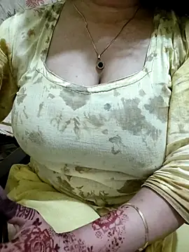 PARI51 online show from July 13, 2026, 7:46 pm