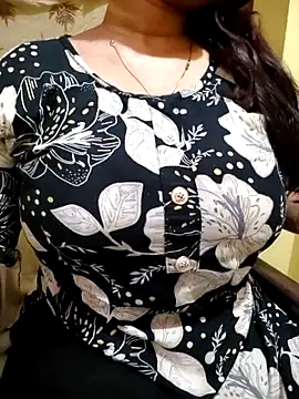 PARI51 online show from June 10, 2026, 7:59 pm