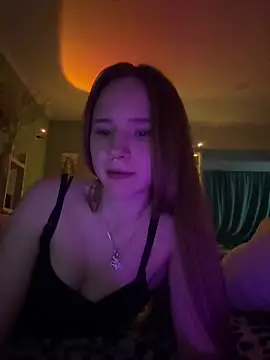 Snapshot of ameliamooon chatting on February 14, 2026, 9:37 pm ameliamooon online show from February 14, 2026, 9:37 pm