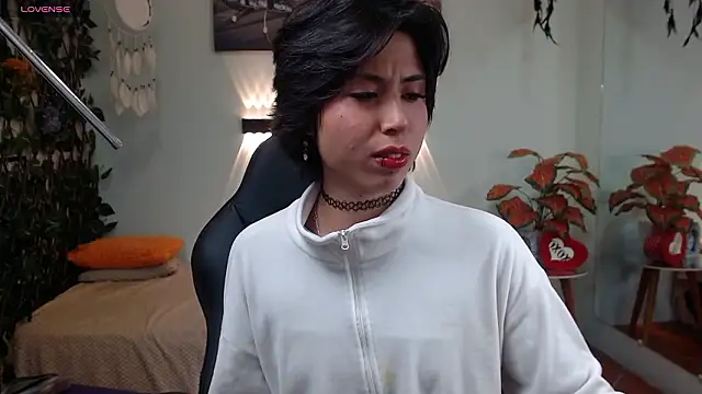 Snapshot of annie_sleeper chatting on February 20, 2026, 2:52 am annie sleeper online show from February 20, 2026, 2:52 am