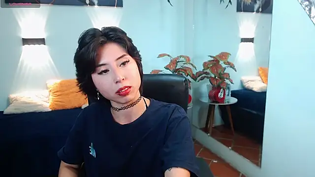 Snapshot of annie_sleeper chatting on February 24, 2026, 3:29 am annie sleeper online show from February 24, 2026, 3:29 am