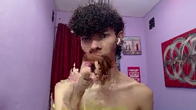 bigcock twinks online show from April 14, 2026, 7:30 pm