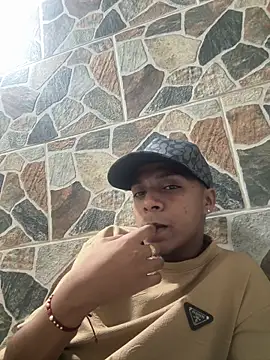 hotboyluxe online show from May 16, 2026, 2:10 am