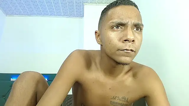 hotboyluxe online show from May 28, 2026, 9:28 am