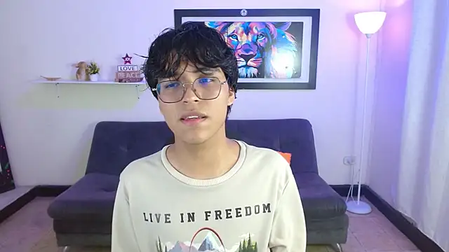 Snapshot of Maecum18 chatting on February 21, 2026, 9:39 pm Maecum18 online show from February 21, 2026, 9:39 pm