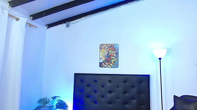 Snapshot of Maecum18 chatting on February 5, 2026, 9:32 pm Maecum18 online show from February 5, 2026, 9:32 pm