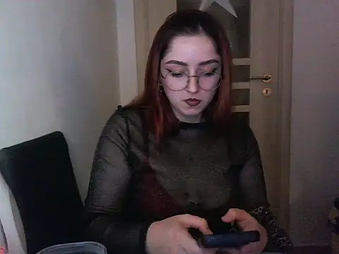 Scarlett-Quinn- online show from February 6, 2026, 8:49 pm