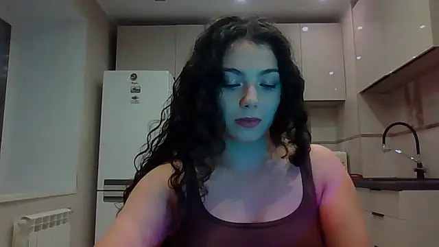 Dianasi online show from February 1, 2026, 2:37 pm