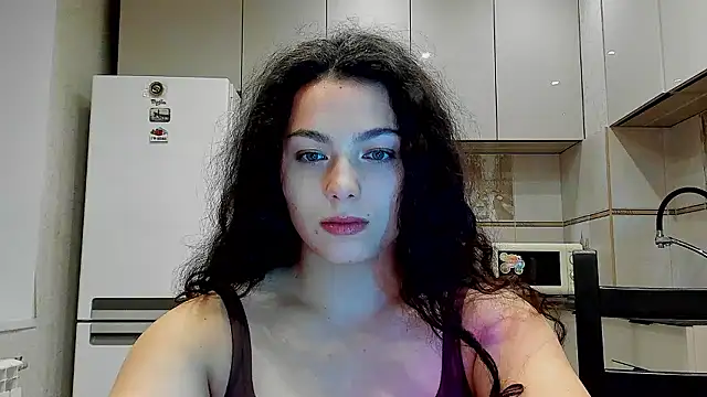 Dianasi online show from February 7, 2026, 2:25 pm