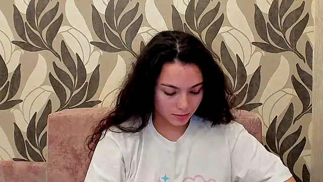 Dianasi online show from February 24, 2026, 3:46 pm