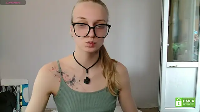 Snapshot of Alex-wer chatting on May 29, 2026, 9:48 am Alex-wer online show from May 29, 2026, 9:48 am