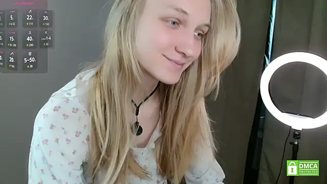 Snapshot of Alex-wer chatting on May 11, 2026, 9:32 am Alex-wer online show from May 11, 2026, 9:32 am