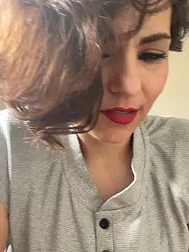 Snapshot of eva_luz chatting on April 13, 2026, 1:59 pm eva luz online show from April 13, 2026, 1:59 pm