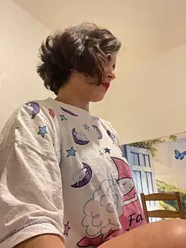 Snapshot of eva_luz chatting on April 7, 2026, 8:21 pm eva luz online show from April 7, 2026, 8:21 pm