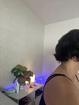 Snapshot of eva_luz chatting on February 17, 2026, 11:18 am eva luz online show from February 17, 2026, 11:18 am