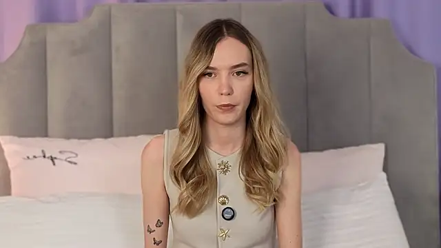 NikkiRyx online show from May 21, 2026, 3:20 pm