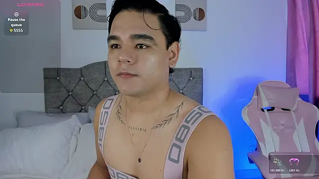 Snapshot of NoahVance chatting on February 2, 2026, 3:00 pm NoahVance online show from February 2, 2026, 3:00 pm