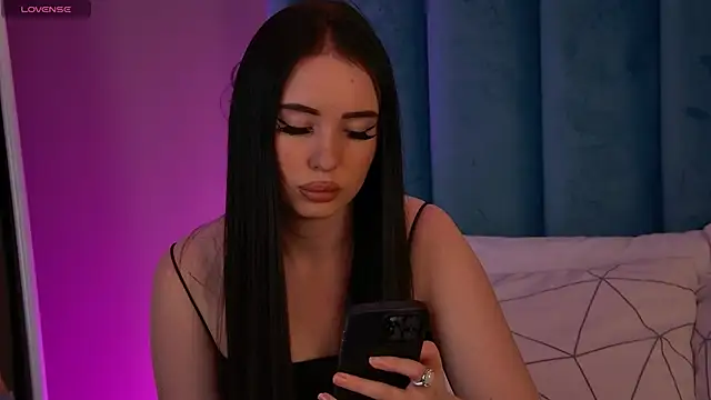 ArianaLim online show from May 14, 2026, 4:15 pm