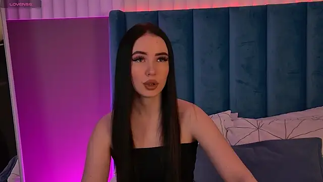ArianaLim online show from May 9, 2026, 3:04 pm