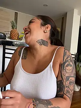 foxxy lover online show from April 14, 2026, 3:50 pm