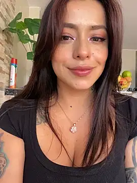 Snapshot of foxxy_lover chatting on February 13, 2026, 6:30 pm foxxy lover online show from February 13, 2026, 6:30 pm