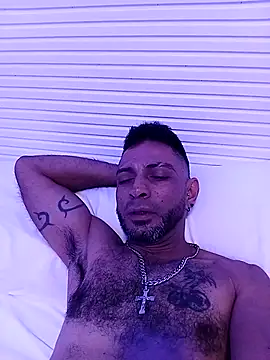 yoahotpetrafiery online show from May 30, 2026, 1:01 am