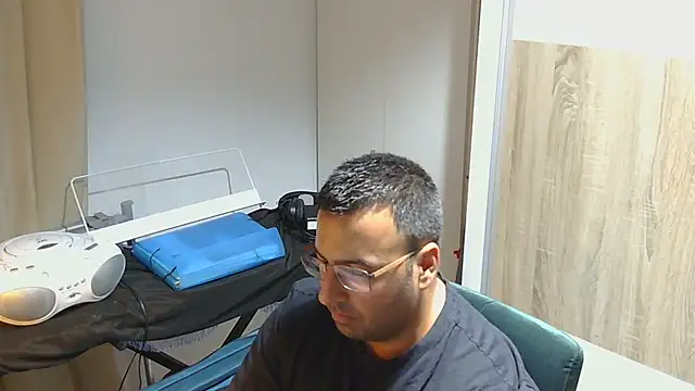 VanillaTime78-Jorge online show from June 30, 2026, 8:09 pm