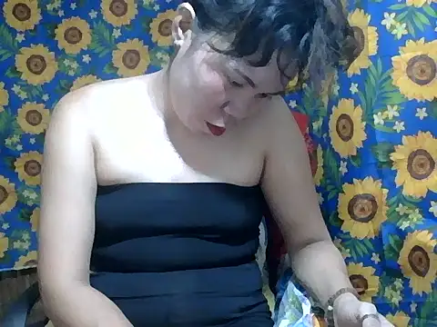 Snapshot of Sexy_HotPussy4u chatting on April 27, 2026, 2:20 am Sexy HotPussy4u online show from April 27, 2026, 2:20 am