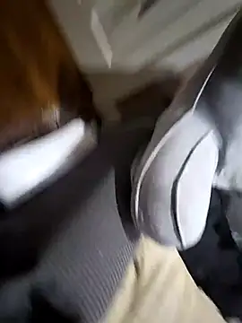 Snapshot of bischo666 chatting on February 23, 2026, 5:19 am bischo666 online show from February 23, 2026, 5:19 am