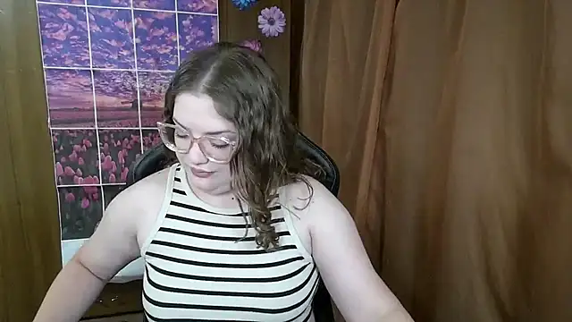 Snapshot of Teasing_Dora chatting on July 15, 2026, 2:29 am Teasing Dora online show from July 15, 2026, 2:29 am